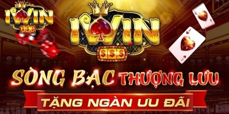 Sân quần vợt với vận động viên đang giao bóng